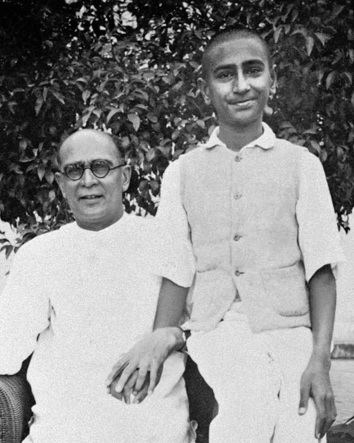 Narayan Desai with father, Mahadev
